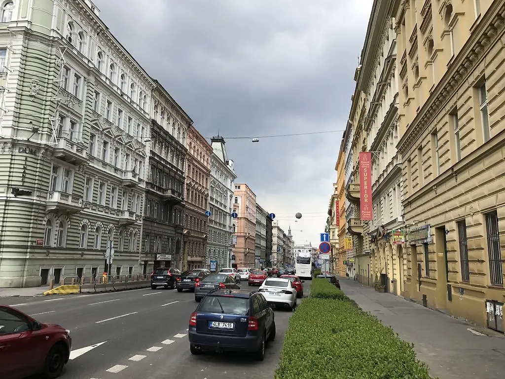 Apartment Glory On Legerova Prague