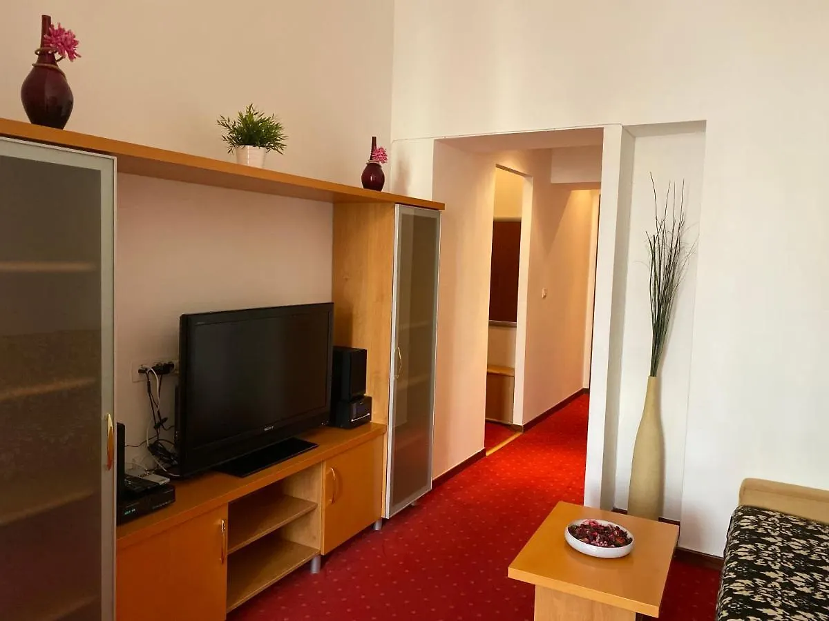 Apartment Glory On Legerova Praga República Checa